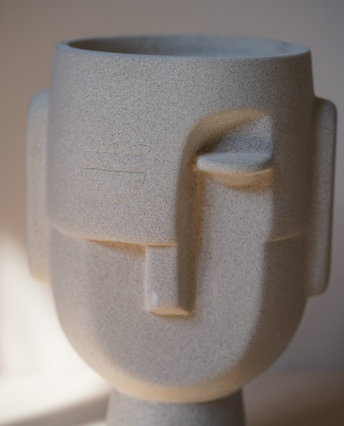 Abstract Face Vase (White)