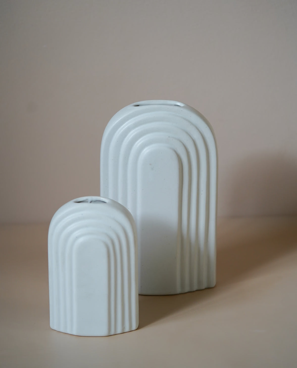 U-Line Vase White (Large)